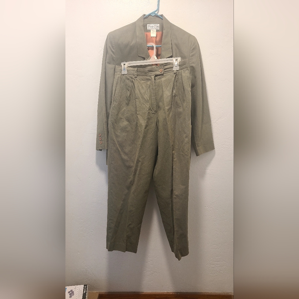 vintage Saks Fifth Avenue linen olive green suit.